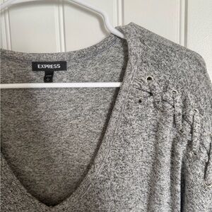 Express Heather Gray V-Neck long sleeve gray pullover braided shoulder accent